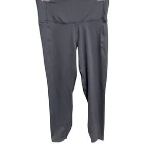 Under Armour Size Medium Gray Pocket Leggings Athletic Athleisure Running gym